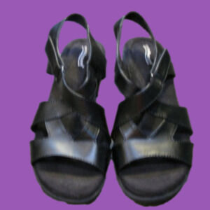 Mushrooms Black Vegan Leather Sandals Size 6.5